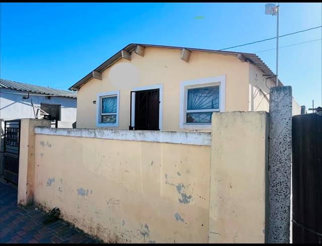 2 BEDROOM HOUSE FOR SALE IN KUYASA